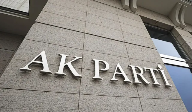 AK Parti'de Dört İlde Teşkilat Değişikliği