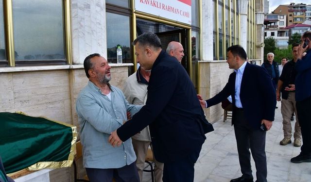 Arhavi'de Yaşamını Yitiren Müezzin Trabzon'da Defnedildi