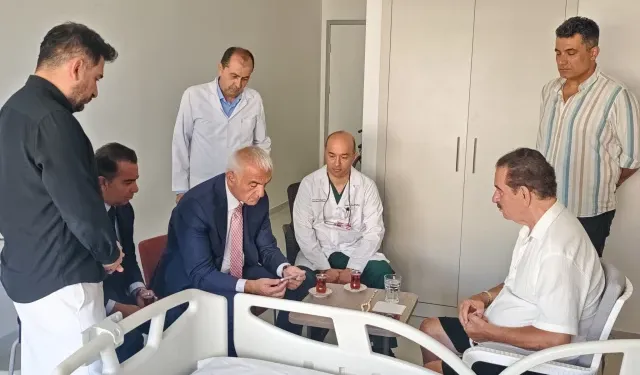Bakan Ersoy'dan İbrahim Tatlıses'e Geçmiş Olsun Ziyareti