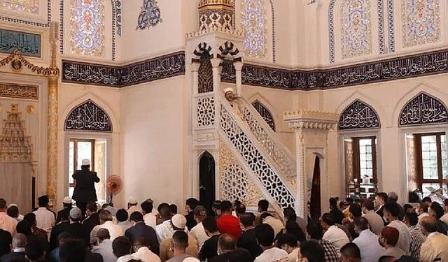 Cuma Hutbesinde Hicret Ve Yeni Yıl Vurgusu