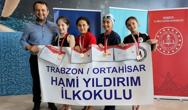 Hami Yıldırım İlkokulu Yüzmede Trabzon'u Salladı