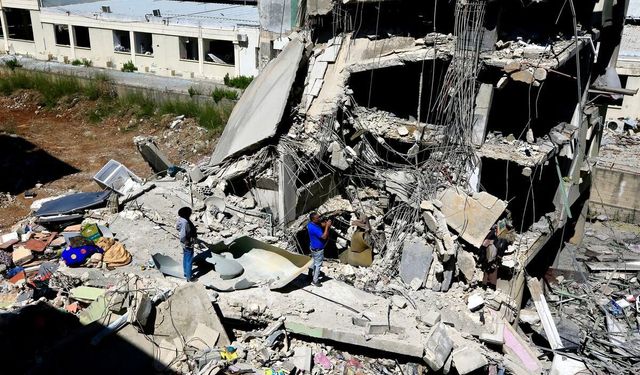 Lübnan'da Can Kaybı 3 Bin 912'ye Yükseldi