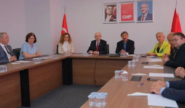 CHP'de İhraç Kararları İptal Edildi
