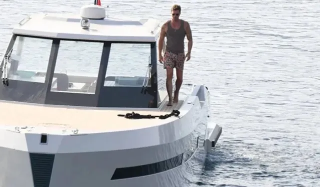 Kıvanç Tatlıtuğ'dan Duygulandıran Tekne Kararı