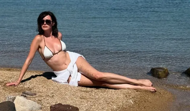 Melis Sezen'den Ildır Tatilinden Yeni Kareler