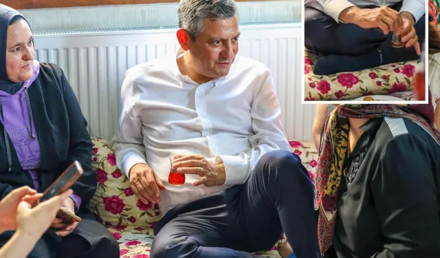 Özgür Özel'in Çorabındaki Detay Gündem Oldu