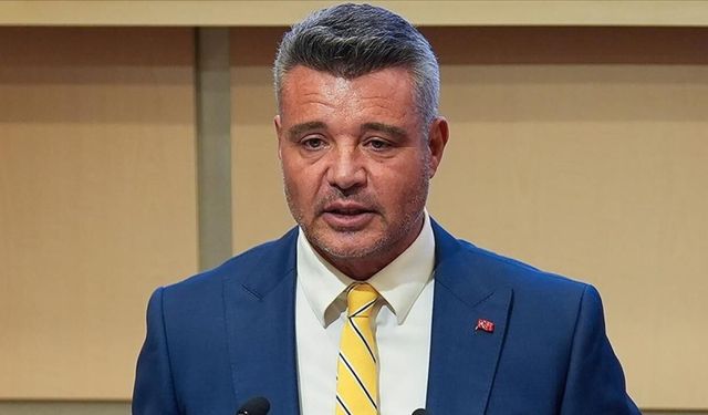 Sadettin Saran Lüks Otomobilini Satışa Çıkardı