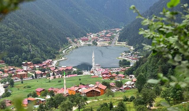 Uzungöl'de Yaz Sezonu Hareketliliği Başladı