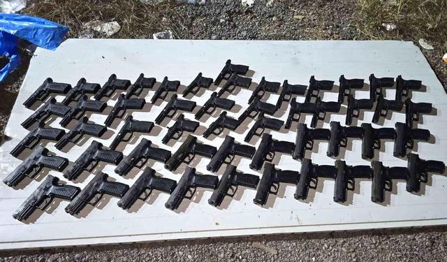 Tuzla'da Silah Operasyonu! Cephanelik Ortaya Çıktı