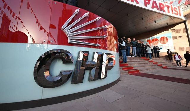 Özgür Özel’in Kararı Sonrası CHP’de İstifalar