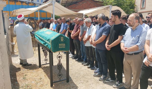 Trabzonlu İki Arkadaş Son Yolculuğuna Uğurlandı