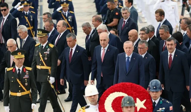 30 Ağustos Töreninde Bahçeli ve Kılıçdaroğlu Yan Yana