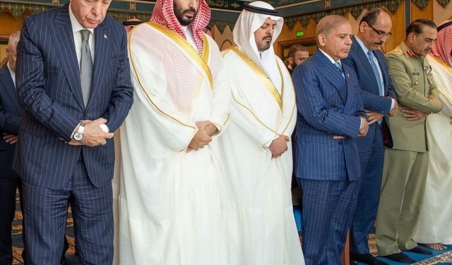 Erdoğan, Bin Selman Ve Şerif Mekke’de Cuma Namazı Kıldı