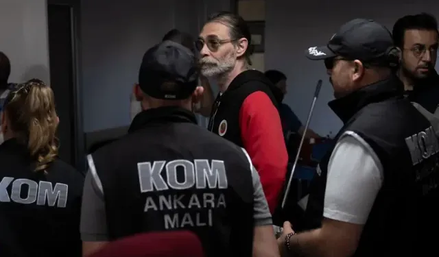 Erdal Beşikçioğlu İçin Siyaseti Bırakacak İddiası