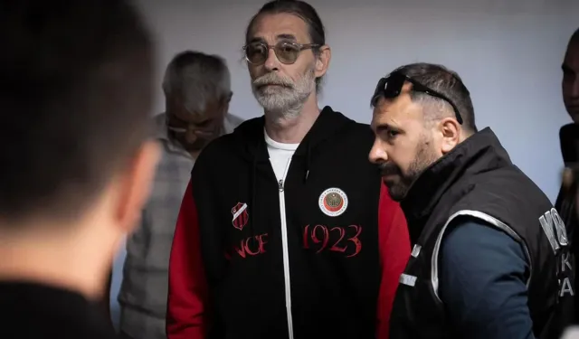Erdal Beşikçioğlu Ve 55 Şüpheli Adliyede