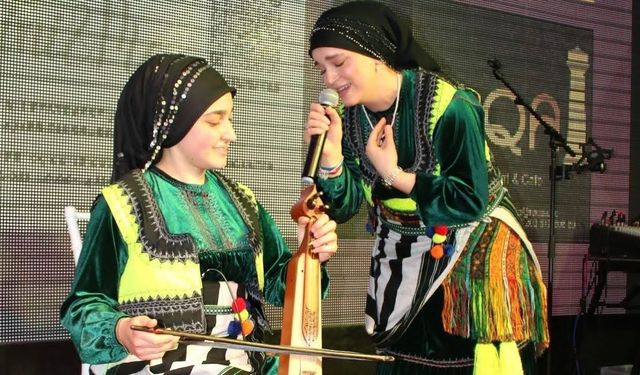 23 Yaşındaki Trabzonlu Dilara Kuvvet Kemençede Fark Yarattı