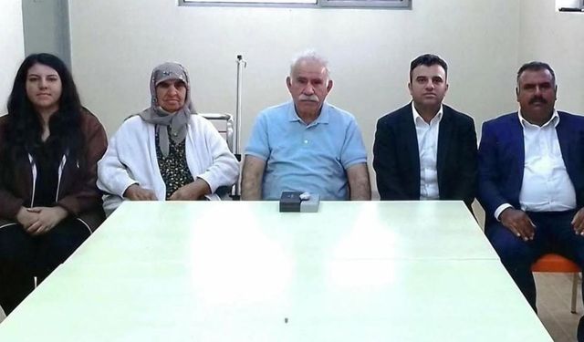 İmralı’daki Aile Görüşmesinin Fotoğrafı Paylaşıldı