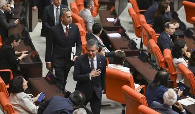 Özgür Özel'den Çerçeve Yasaya Evet Kararı