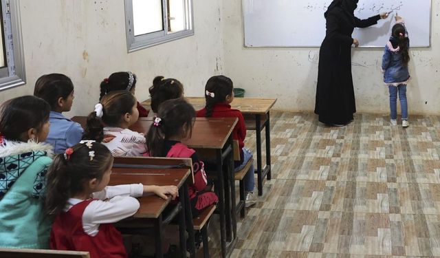 Suriye’de Kürtçe Seçmeli Ders Olacak