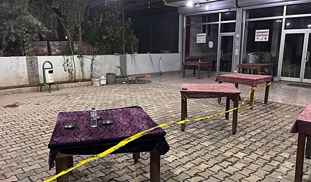 Adana'da Kahvehanede Silahlı Çatışma: 6 Kişi Vuruldu
