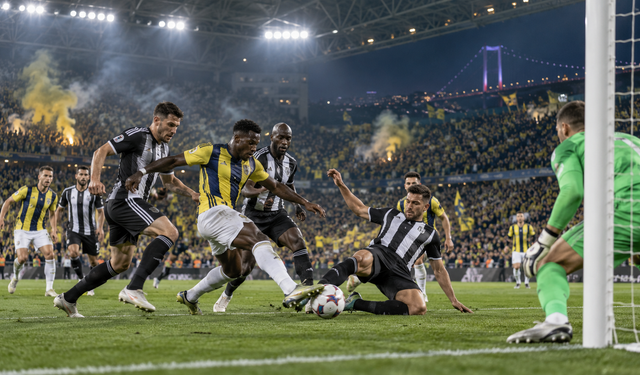 Fenerbahçe Beşiktaş Derbisinde Muhtemel 11'ler