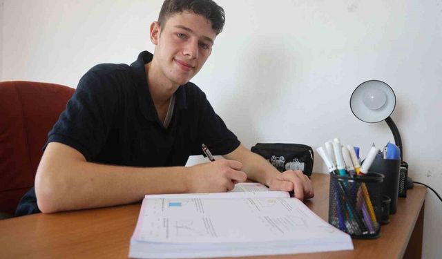 Dershanesiz Hazırlandı, YKS’de İlk 22 Bine Girdi