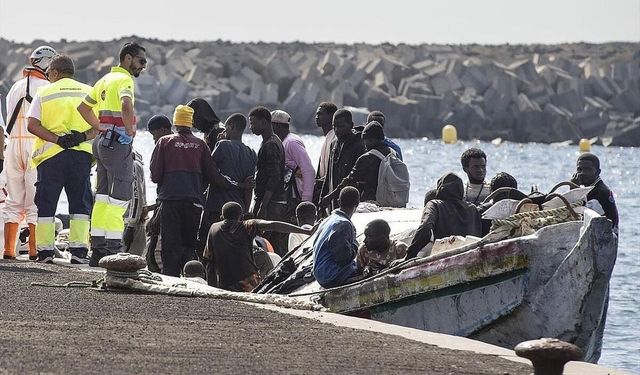 Gambiya Açıklarında Göçmen Teknesi Battı