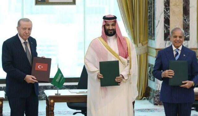 Türkiye, Suudi Arabistan Ve Pakistan Riyad'da Buluştu