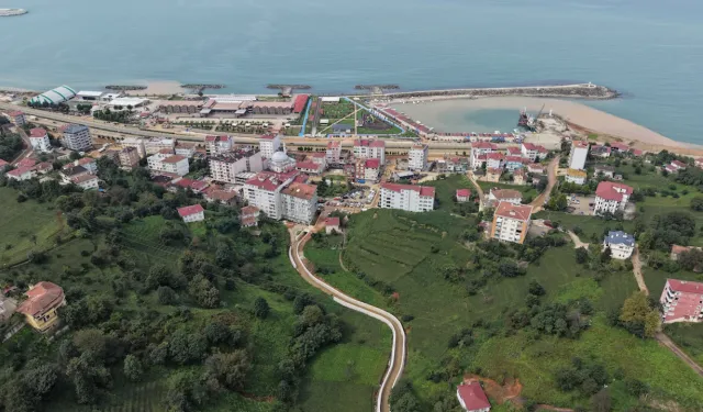 Rize’de Sel Sonrası 8 Okulda Eğitime Ara