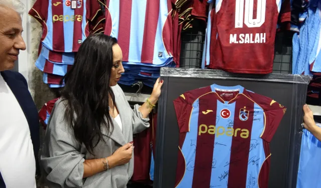 Asena Trabzonspor İçin 61 Forma Sözünü Tuttu