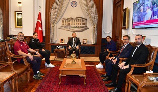 Vali Şahin Avrupa Şampiyonlarını Kabul Etti