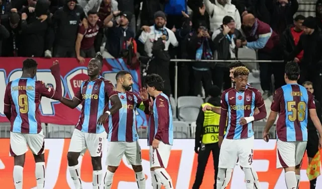 Trabzonspor Avrupa'ya 4 Gollü Zaferle Başladı