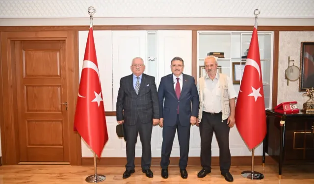Başkan Genç Şehit Ailelerini Ağırladı