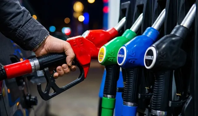 Akaryakıta Yeni Zam Geliyor: 100 Lira Sınırı Aşılabilir