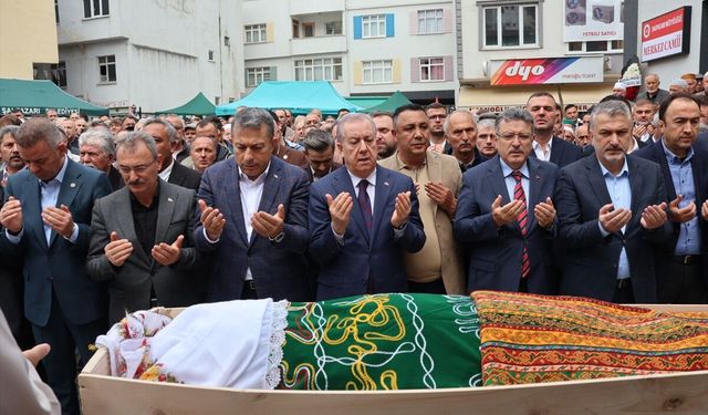 Refik Kurukız’ın Annesi Son Yolculuğuna Uğurlandı