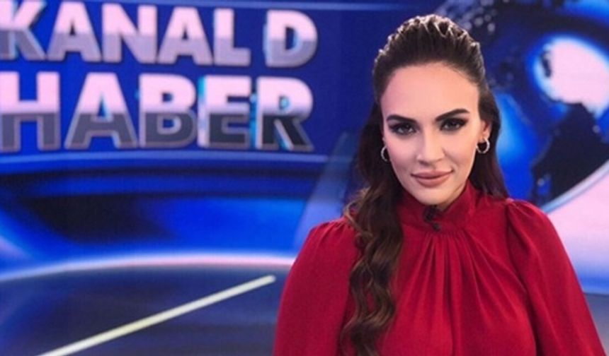 Daha önce birçok tartışmalı haberle gündeme gelen Buket Aydın bu kez istifasıyla gündem oldu. Kanal D Haber Başkanı ve Ana Haber Bülteni sunucusu Buket Aydın, Demirören Medya Grubu'ndan istifa ettiğini duyurdu. Kaynak: Buket Aydın'ın eski hali yeniden gündem oldu!