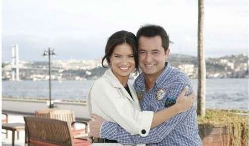Millet Gazetesi'nden Başak Çokan'ın haberine göre; adı farklı isimlerle anılan Acun Ilıcalı Brezilyalı Top Model Adriana Lima ile aşk yaşıyor. Lima’ya olan hayranlığını hiç saklamayan ve onu sık sık Türkiye ’de ağırlayan Ilıcalı, bu yakın ilişkiyi aşka dönüştüğü iddia ediliyor. Hatta bu aşk için şu an nikahlı olduğu eşi Zeynep Ilıcalı'dan da ayrılmaya karar vermiş.