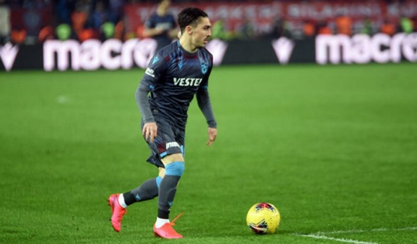 Fransa Ligue 1 takımlarından Marsilya, Cengiz Ünder ve Bartuğ Elmaz'dan sonra Abdülkadir Ömür için devreye girdi. Trabzonspor ile 2024 yılına kadar sözleşmesi bulunan yıldız futbolcu için Fransız ekibinin ısrarcı olduğu iddia edildi. Fransız basınında yer alan haberde Marsilya'nın Abdülkadir Ömür için önerilen rakam açıklandı. İşte o rakam ve son detaylar...