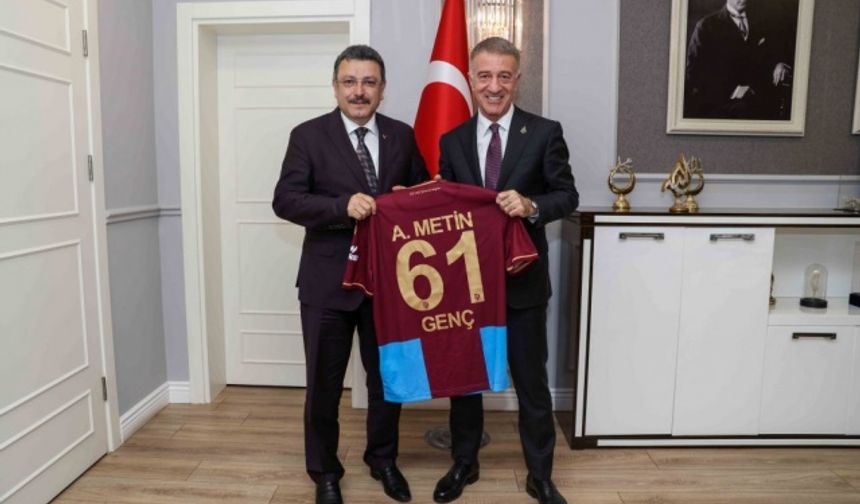 Ahmet Ağaoğlu Şampiyonluk Kupasıyla Trabzon'da 4 İsmi Ziyaret Etti