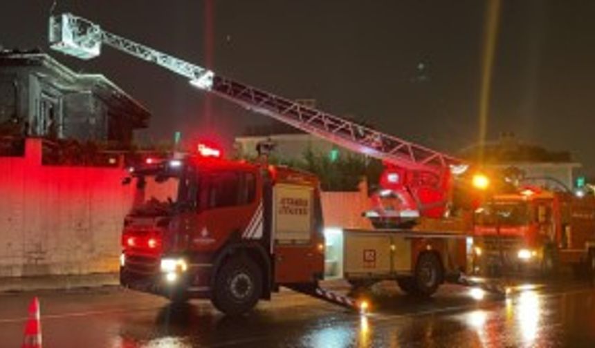 İSTANBUL - Tuzla'da bir vakfın misafirhanesinde çıkan yangın söndürüldü