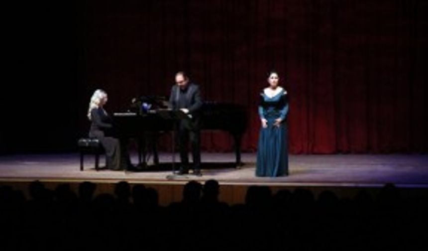 Mersin Devlet Opera ve Balesi, "Operada Bir Gece Konseri" verdi
