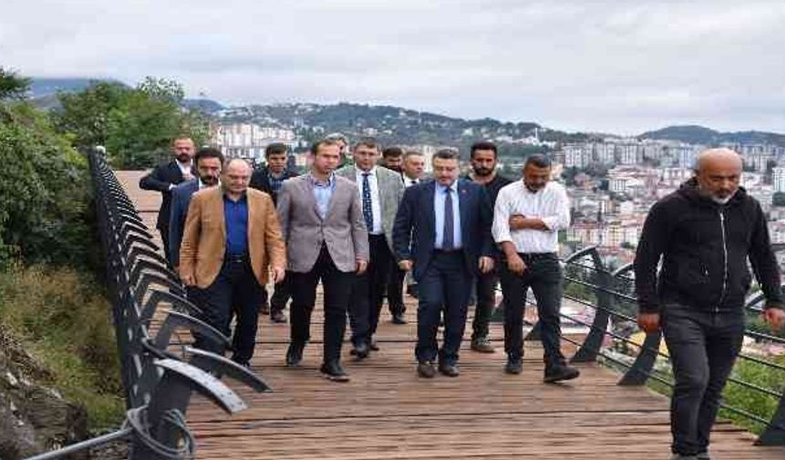 Trabzon Şehir Merkezi, Boztepe Seyir Terasından Seyredilecek