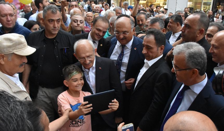 CHP Genel Başkanı Kılıçdaroğlu, Giresun'da esnafı ziyaret etti: