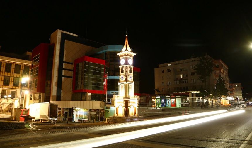 Trabzon'un Yomra İlçesine Saat Kulesi Yapıldı