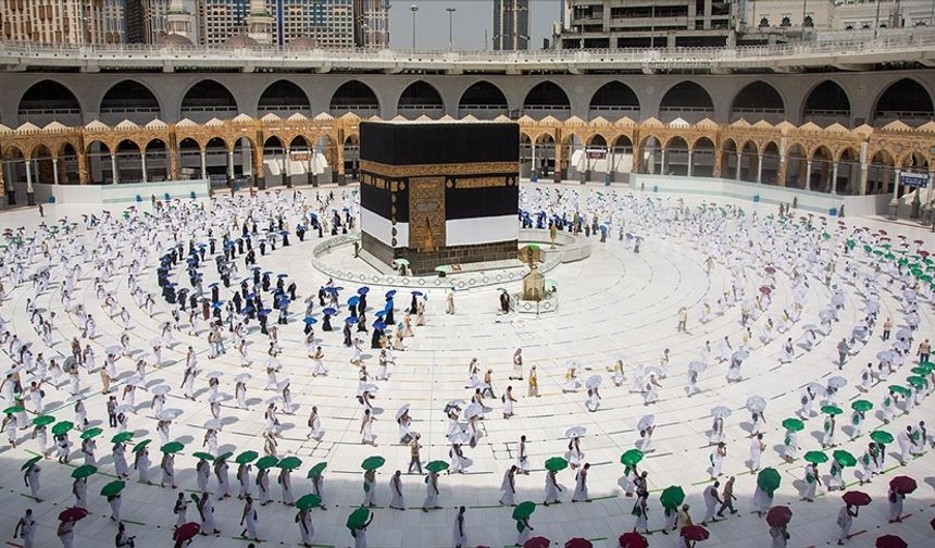 2025 Umre Turları ve En Uygun Umre Fiyatları Amade Turizm'de