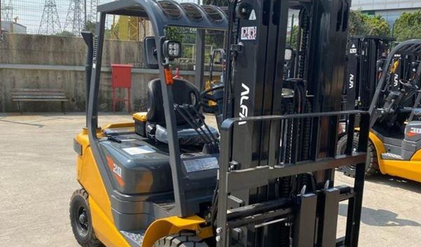 Forklift Alırken Nelere Dikkat Etmeli? İşletmelere Özel Alım Rehberi