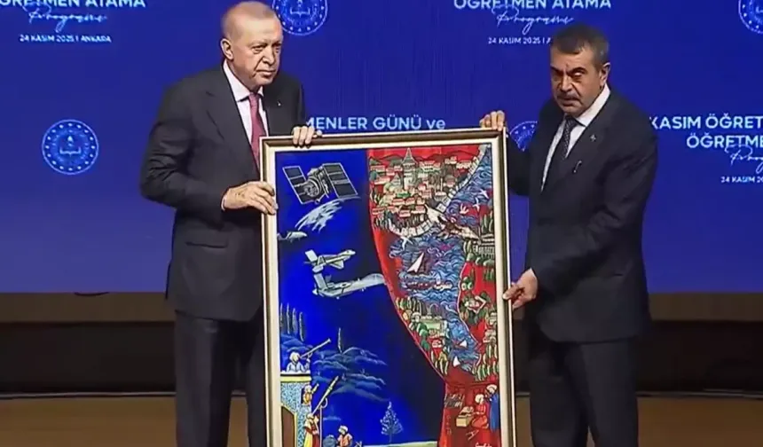 Bakan Tekin’den Erdoğan’a Hezarfen Temalı Özel Hediye