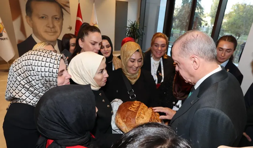 Trabzon AK Parti Kadın Kolları Erdoğan’la Buluştu