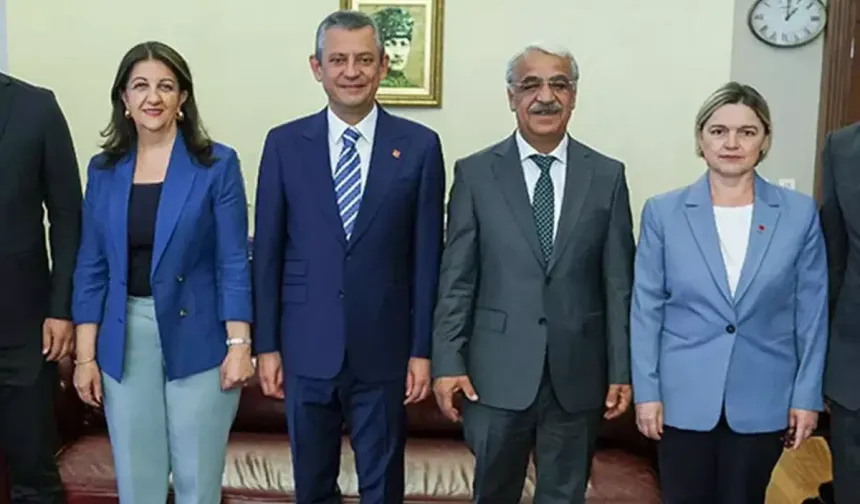 DEM Parti İmralı Heyeti CHP’yi Ziyaret Etti