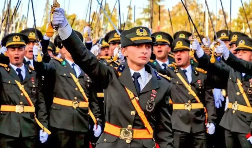Mahkemeden Kılıçlı Yemin Teğmeni İçin Disiplin Kararı